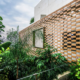 Construction of the Santa Pola, terrace wall with plants.